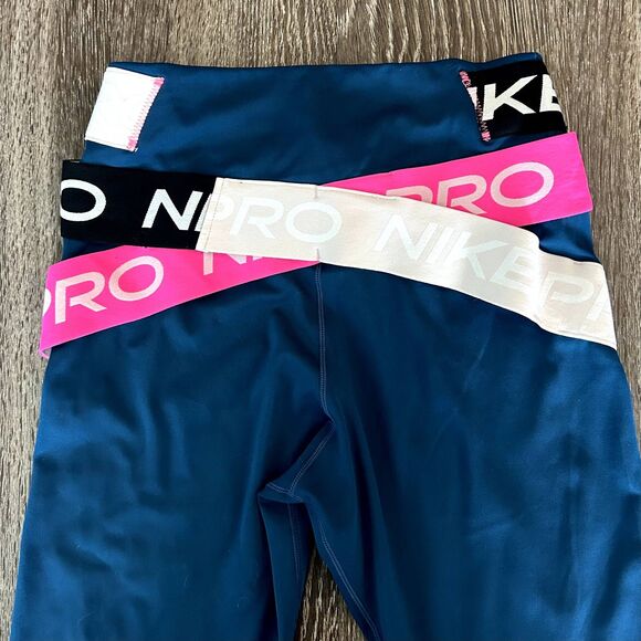 EUC Nike One Luxe Icon Clash Valerian Blue 7/8 Dri-FIT Training Leggings Small - Picture 7 of 16